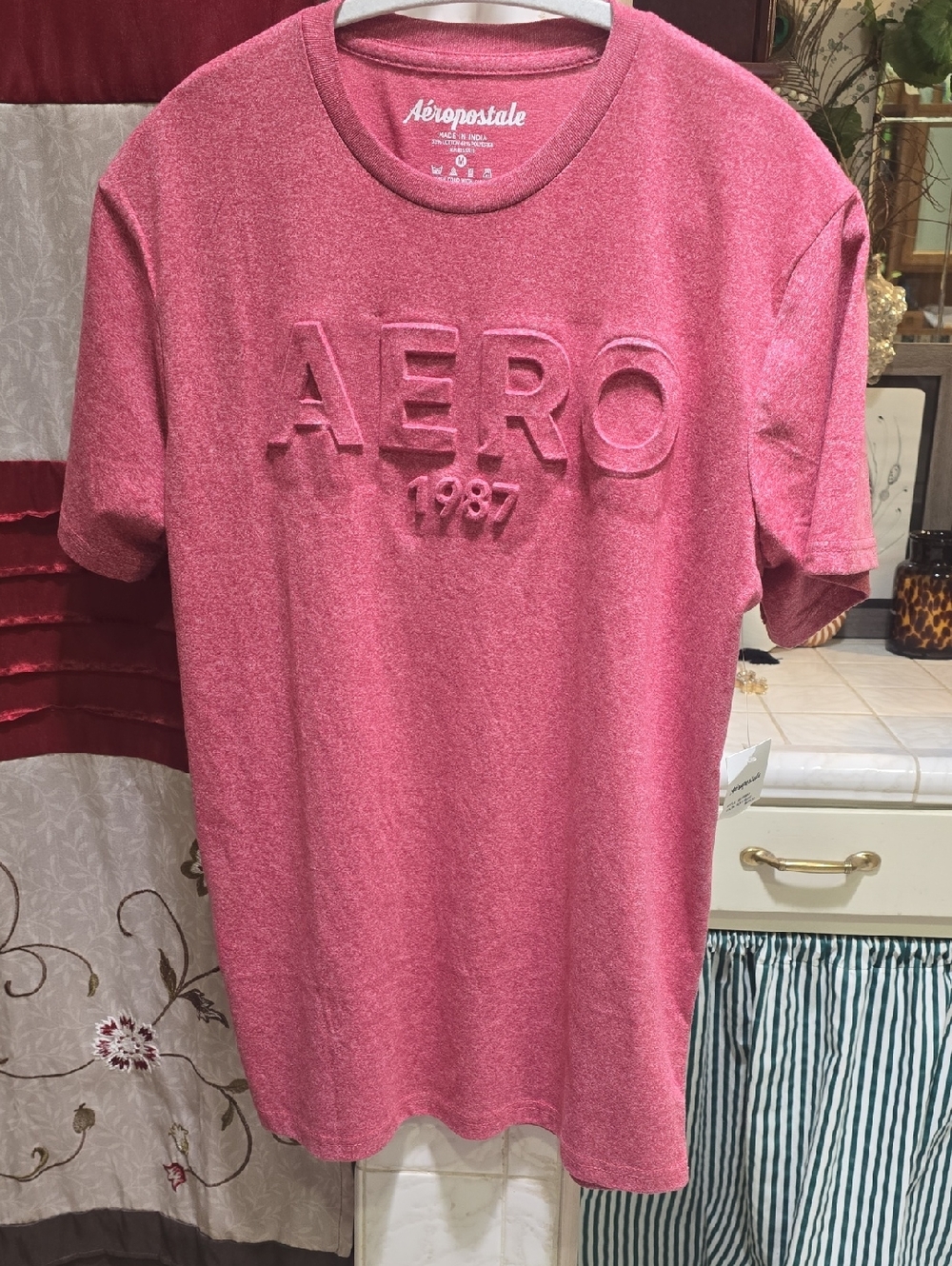 Aeropostale Men's Embossed AERO 1987 Tee - Slate Rose